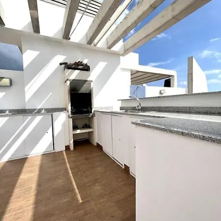Apartmán Luxury Penthouse With A Private Jacuzzi! Punta Prima (Alicante)