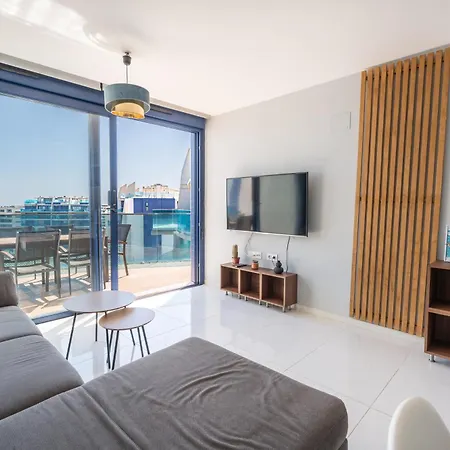 Luxury Penthouse With A Private Jacuzzi!